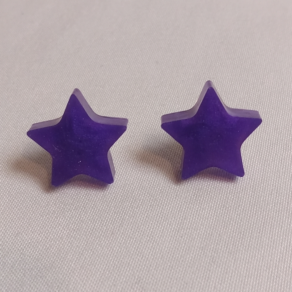 5/$25 Hand Crafted Purple Star Earrings